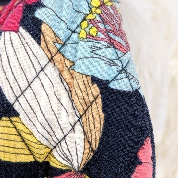 Vera Bradley Happy Snails Floral crossbody purse - Picture 4 of 7